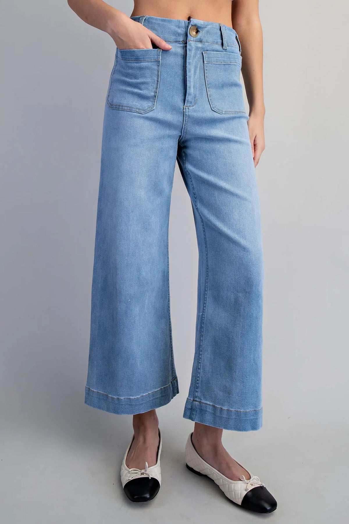 Straight leg denim pants front pockets