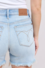 Judy blue light color denim shorts