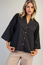 Button down top back pleat comes in two colors