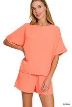 Coral WOVEN AIRFLOW TOP & SHORTS SET
-RELAX FIT