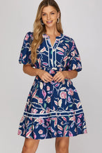 SHORT SLEEVE WOVEN PRINT MINI DRESS WITH POCKETS