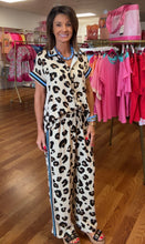 Color Band Accent with blue Button Down Leopard set