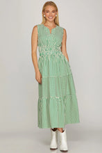 Green dress maxi