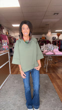 Scuba soft quarter length sleeve. top