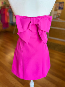 Hot pink strapless dress beautiful Bow in the back!🩷