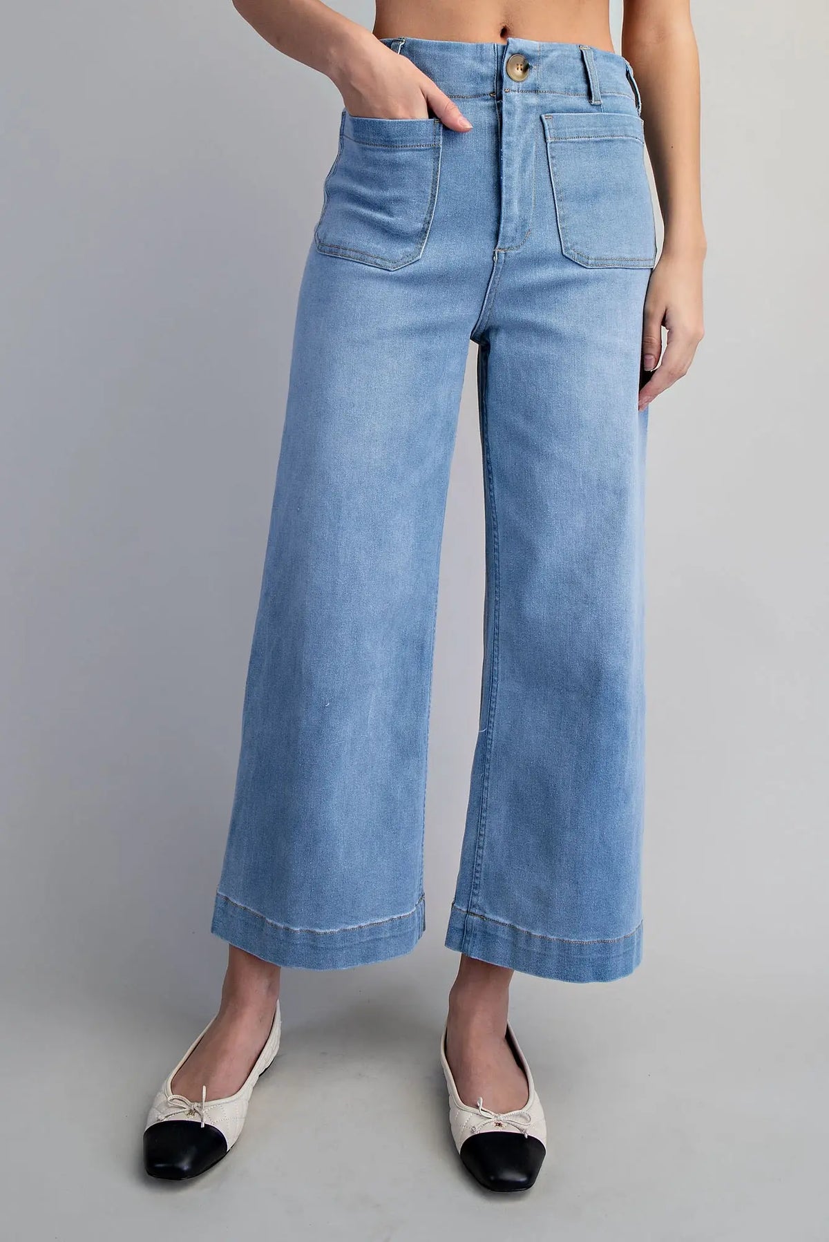 Straight leg denim pants front pockets