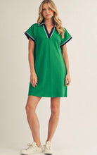 Contrast Accent Solid Casual Dress