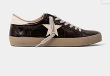 Brown shu shop brand sneakers