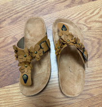 Floral Embellishments Upper Casual Sandal
