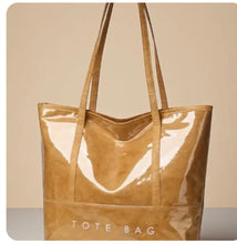 Shoulder strap tote bag