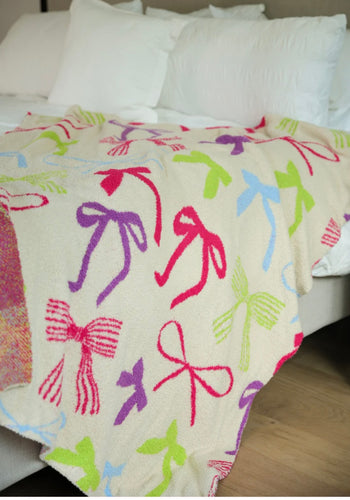 All over Bow blanket