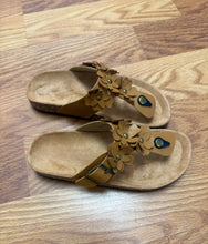 Floral Embellishments Upper Casual Sandal