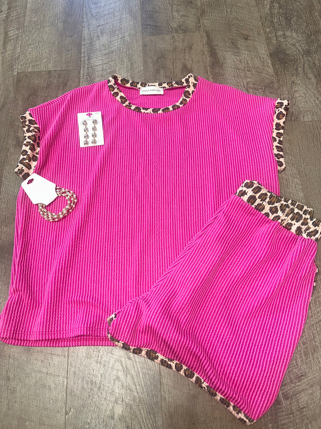 Hot pink leopard trim matching set!🩷🐆