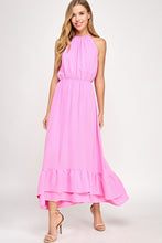 Pink Solid maxi dress
Halter neckline
Shirring along neckline
Back button keyhole closure
Elastic in waist band for comfortable fit