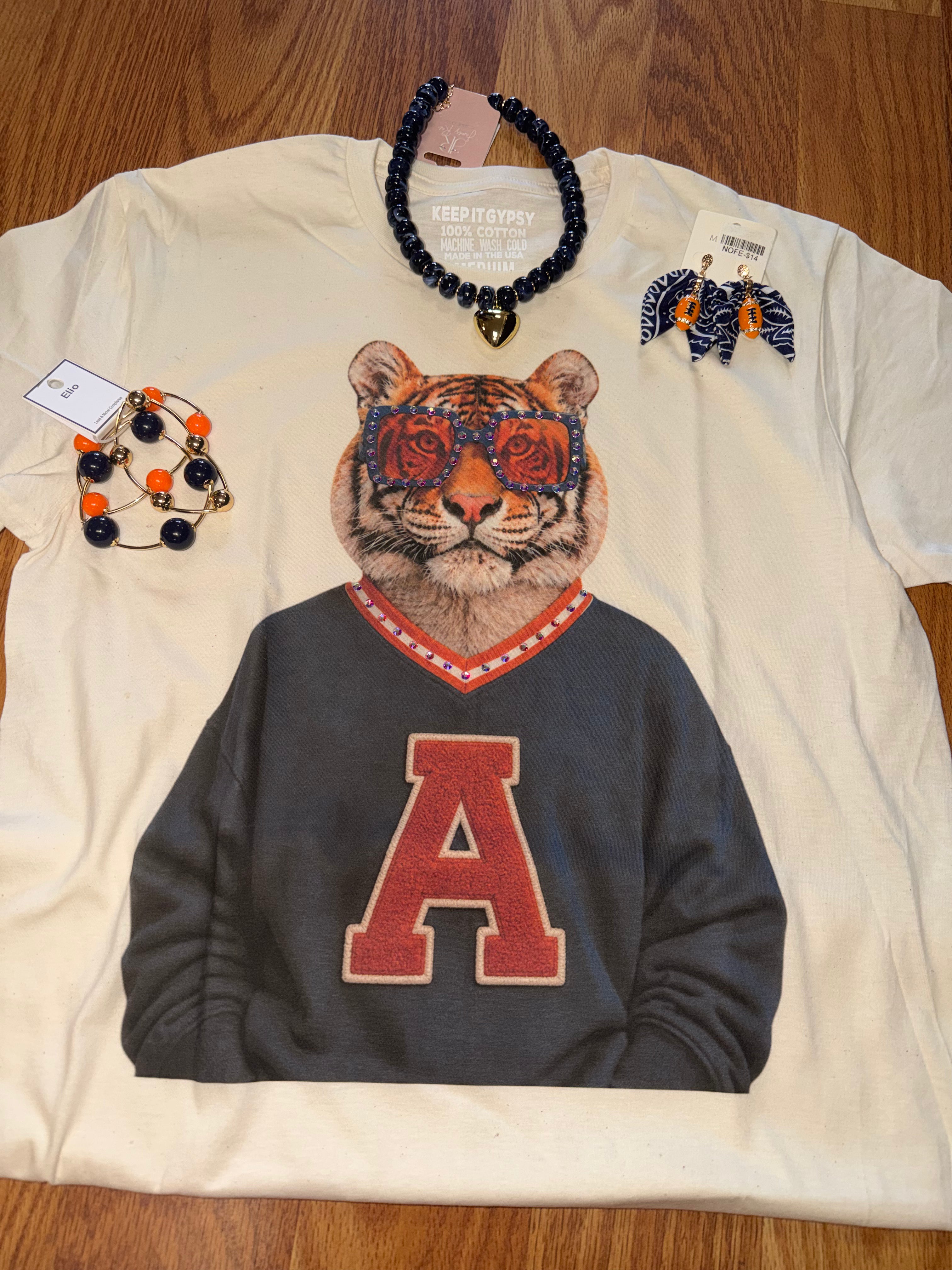 Game day tees!🐅🐘