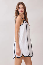 White Contrast Trims Detail Scalloped Hem Mini Dress
