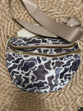 Camo bag -super cute. Must have