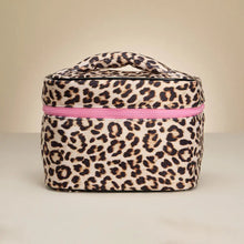 Leopard Pattern Print Bag / Organizer