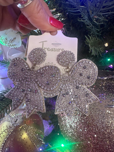 Silver bow earrings