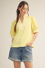 Stripe Contrast Accent Solid Top